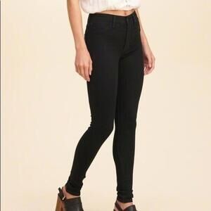 HOLLISTER HIGH-RISE BLACK SUPER SKINNY JEANS SOFT‎ STRETCH